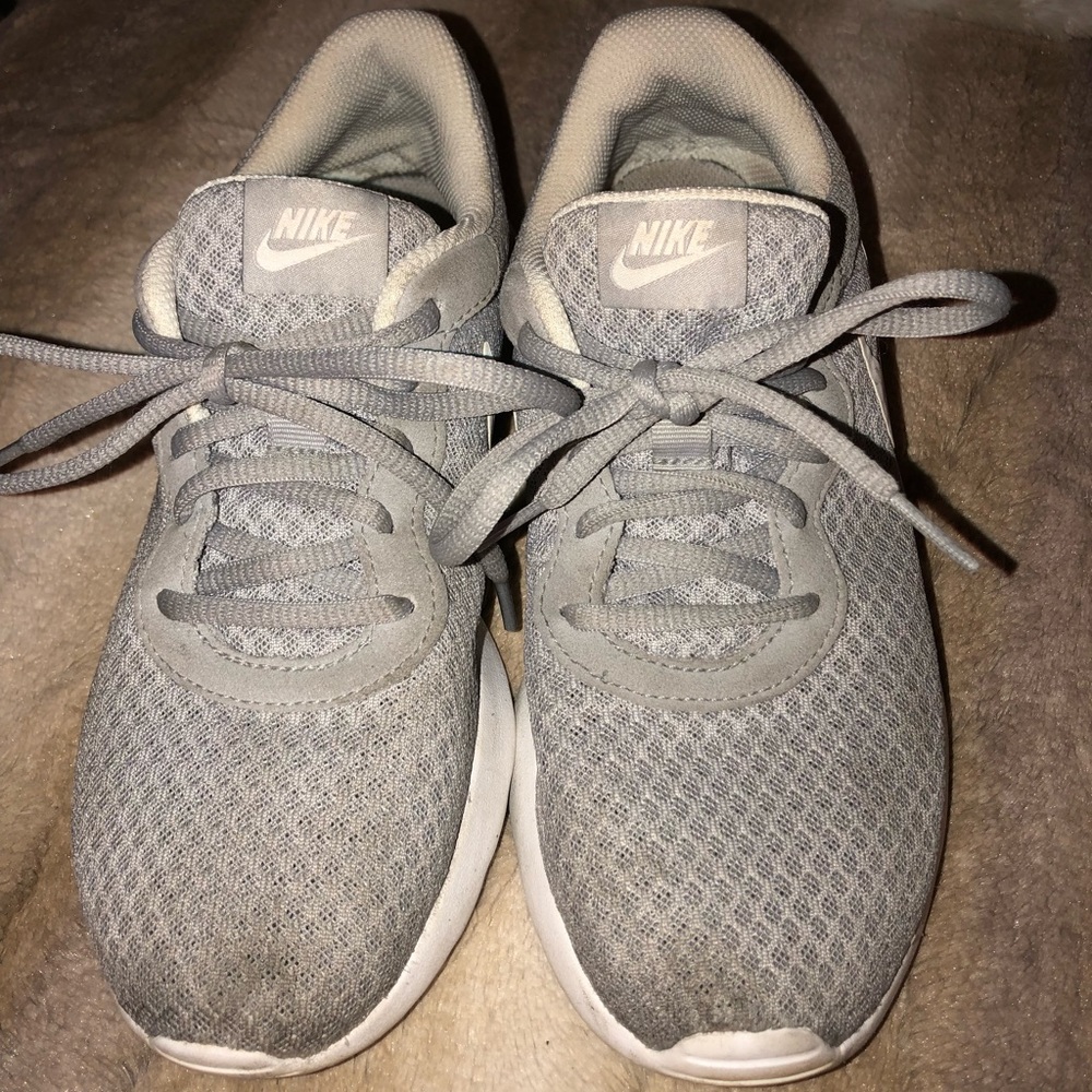 ! NIKE RUNNING SHOES !